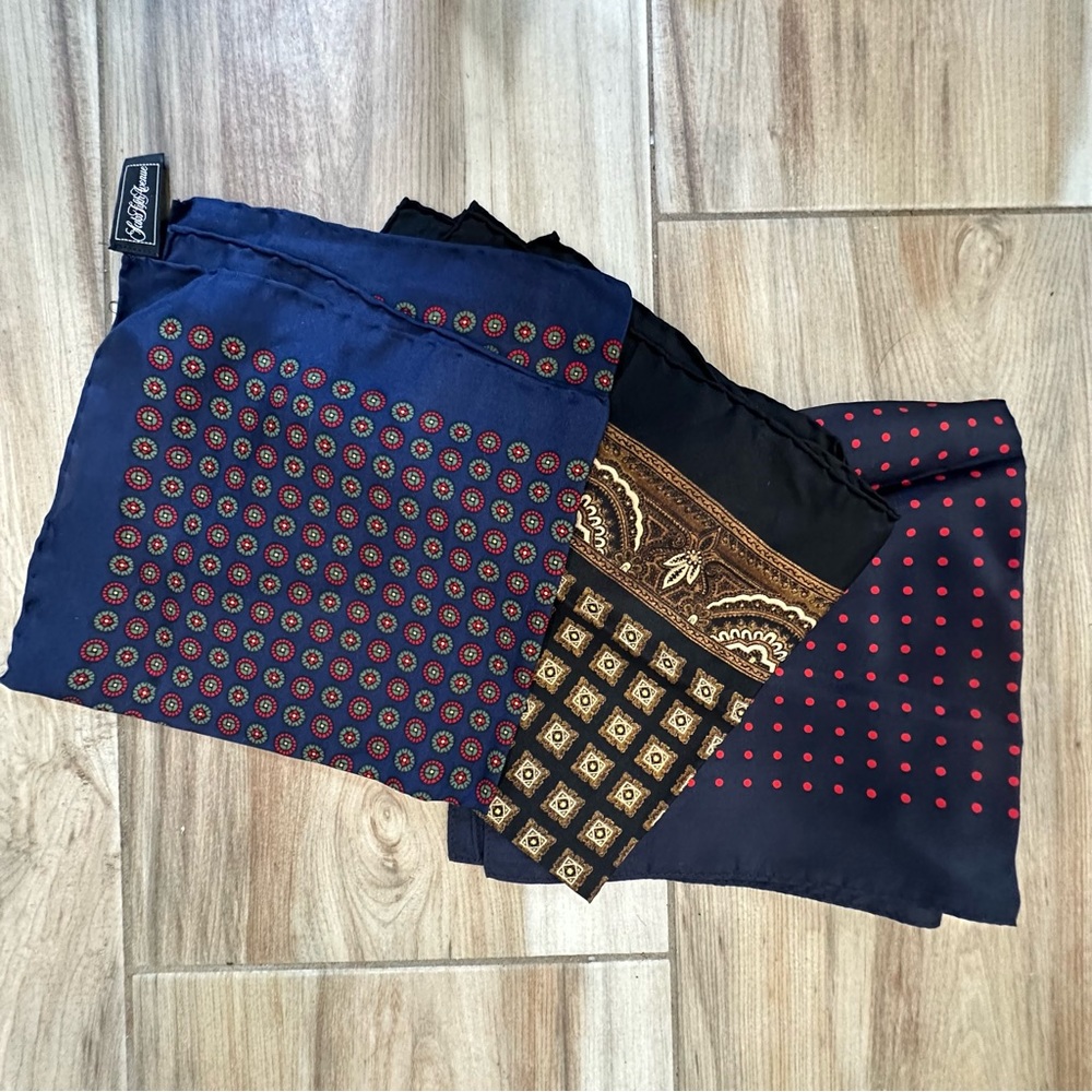 Lot of 3 square pockets 100% silk